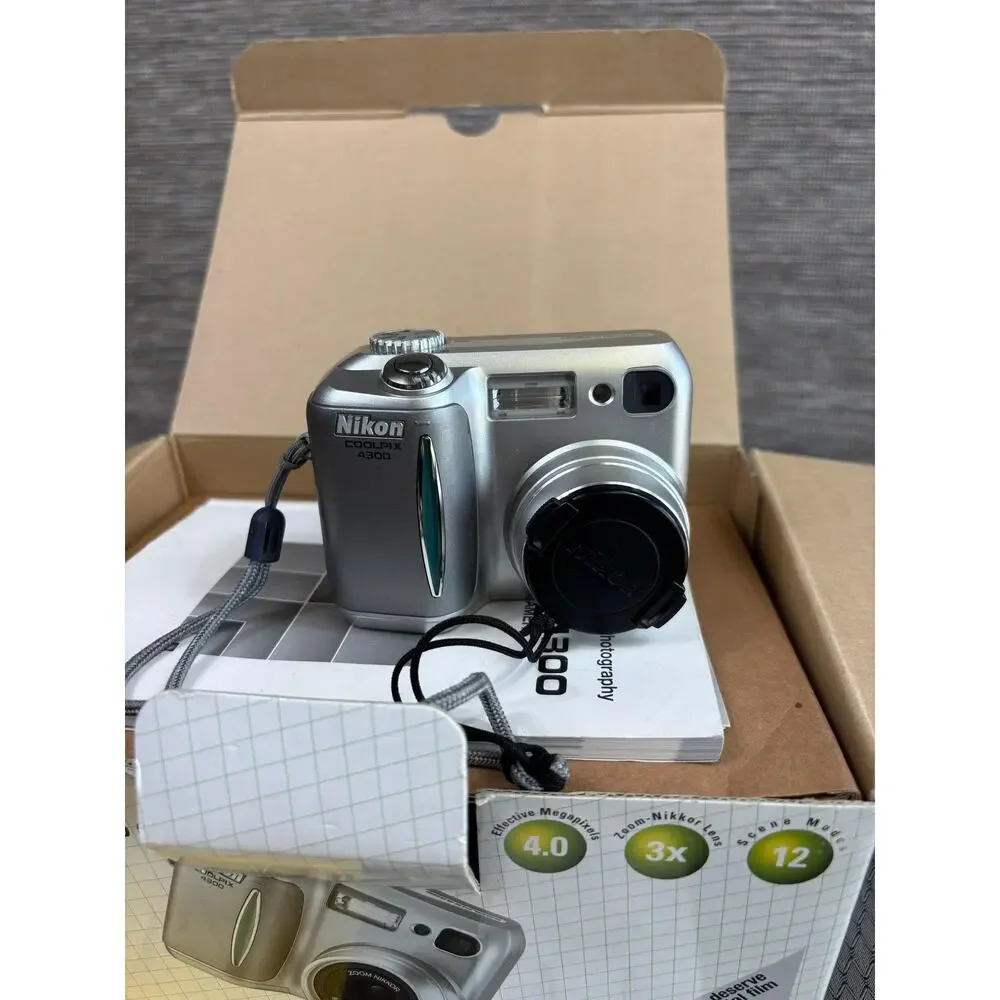 Vintage Nikon Coolpix 4300 Digital Camera 4.0 MP 3x Zoom Silver Box Manual CD